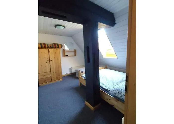 - Lueneburg Heath * Jameln